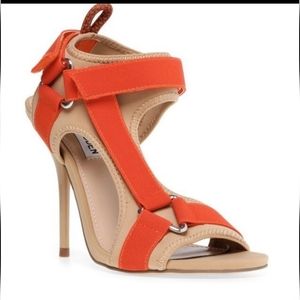 STEVE MADDEN FLOSS ORANGE HEELS SIZE 9